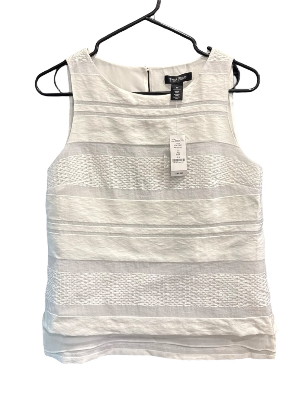 White House Black Market White Textured Sleeveless Blouse